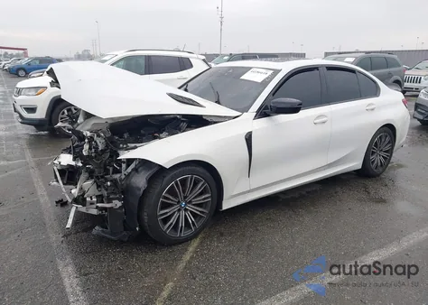 2021 BMW 330I z USA, uszkodzony, nr VIN 3MW5R1J06M8C20414